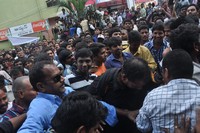 Pilla Nuvvu Leni Jeevitham Team Visits Vishwanath Theatre